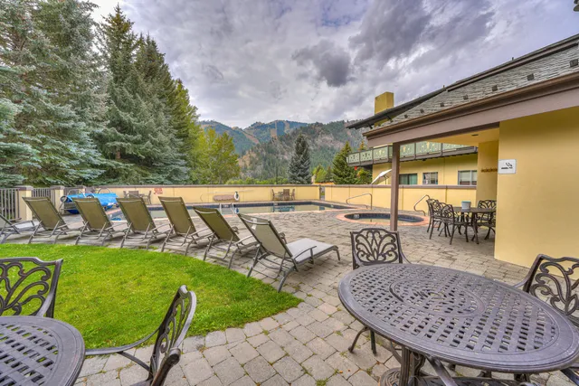 $1,100,000 | 351 2nd Avenue South, Unit 506, Ketchum, ID 83340