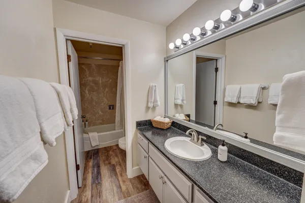 $1,100,000 | 351 2nd Avenue South, Unit 506, Ketchum, ID 83340