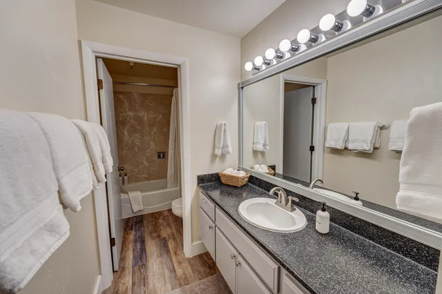 $1,100,000 | 351 2nd Avenue South, Unit 506, Ketchum, ID 83340