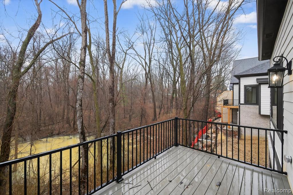 546 Maplehill Road Rochester Hills, MI 48306 - Photo 51 of 52