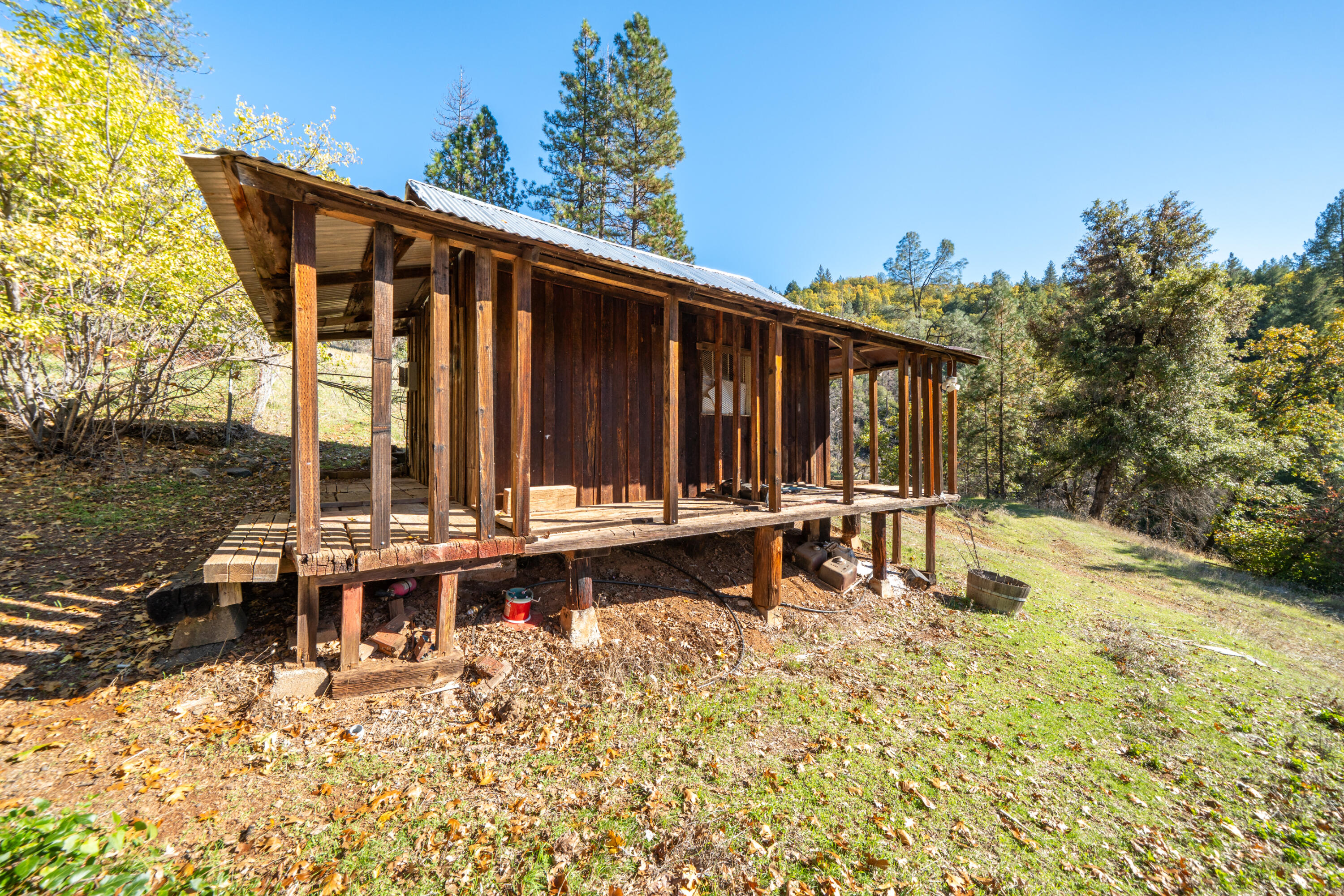20389 Our Road Lakehead, CA 96051 - Photo 14 of 92 COVWERED PORCH