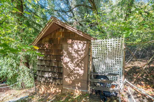 $299,900 | 20389 Our Road, Lakehead, CA 96051