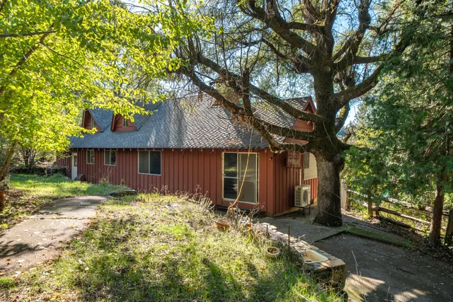 $299,900 | 20389 Our Road, Lakehead, CA 96051