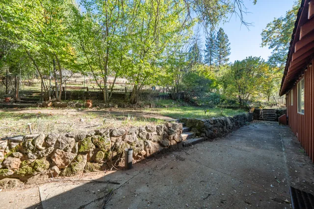 $299,900 | 20389 Our Road, Lakehead, CA 96051