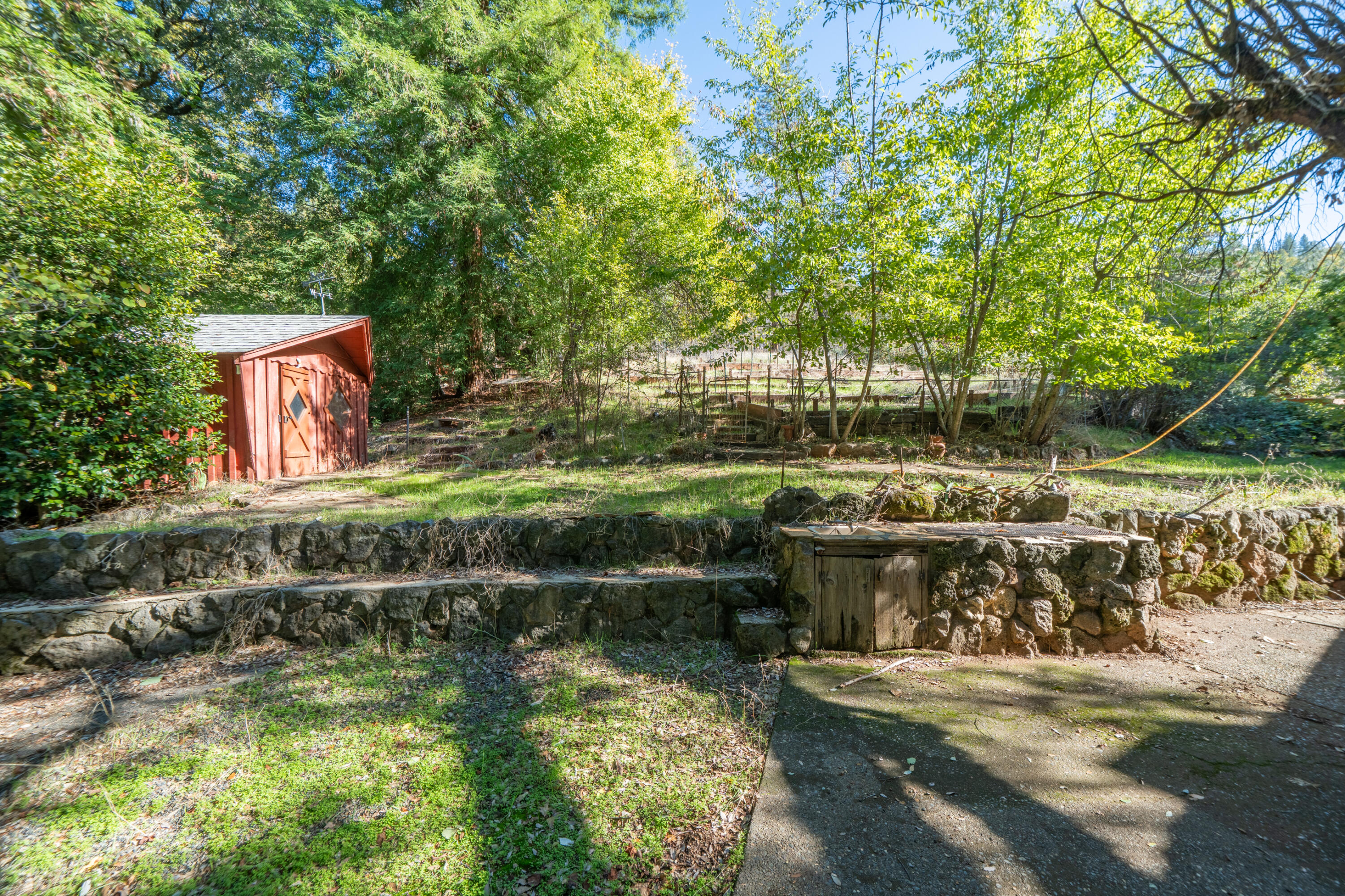 20389 Our Road Lakehead, CA 96051 - Photo 46 of 92 BBQ AREA