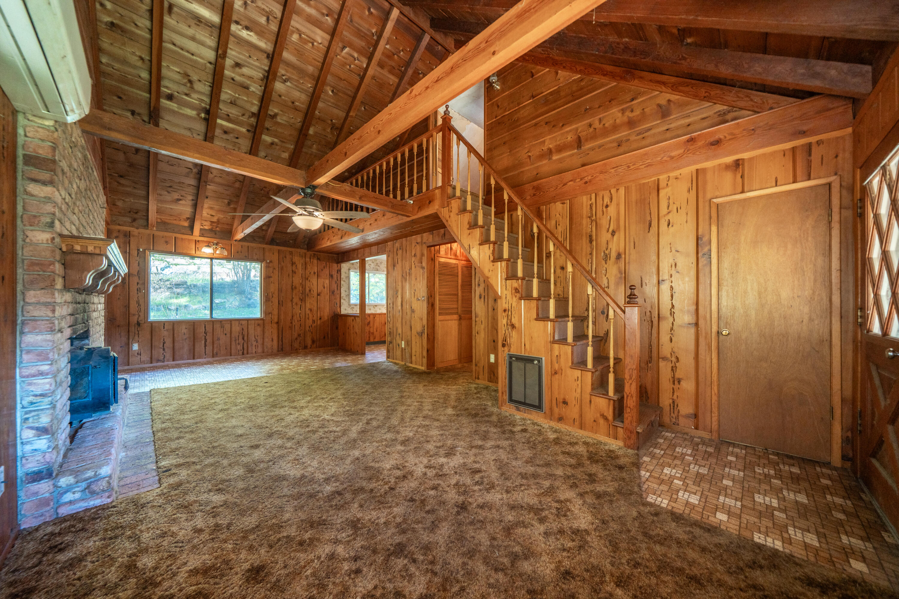 20389 Our Road Lakehead, CA 96051 - Photo 48 of 92 STAIRCASE