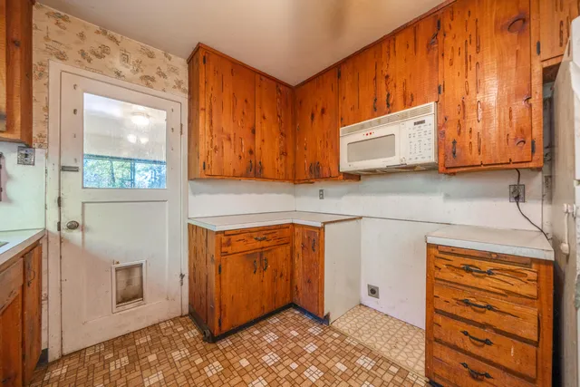 $299,900 | 20389 Our Road, Lakehead, CA 96051