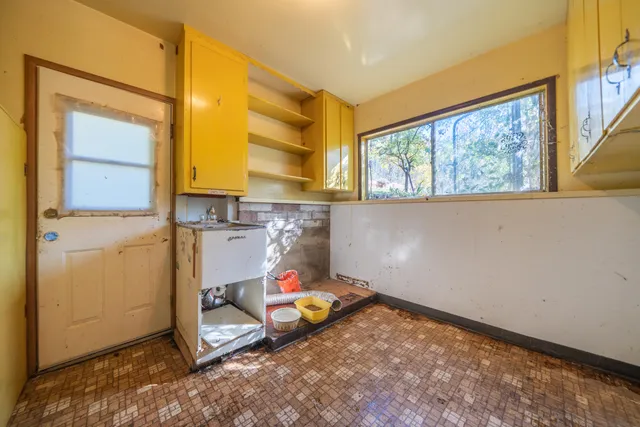 $299,900 | 20389 Our Road, Lakehead, CA 96051