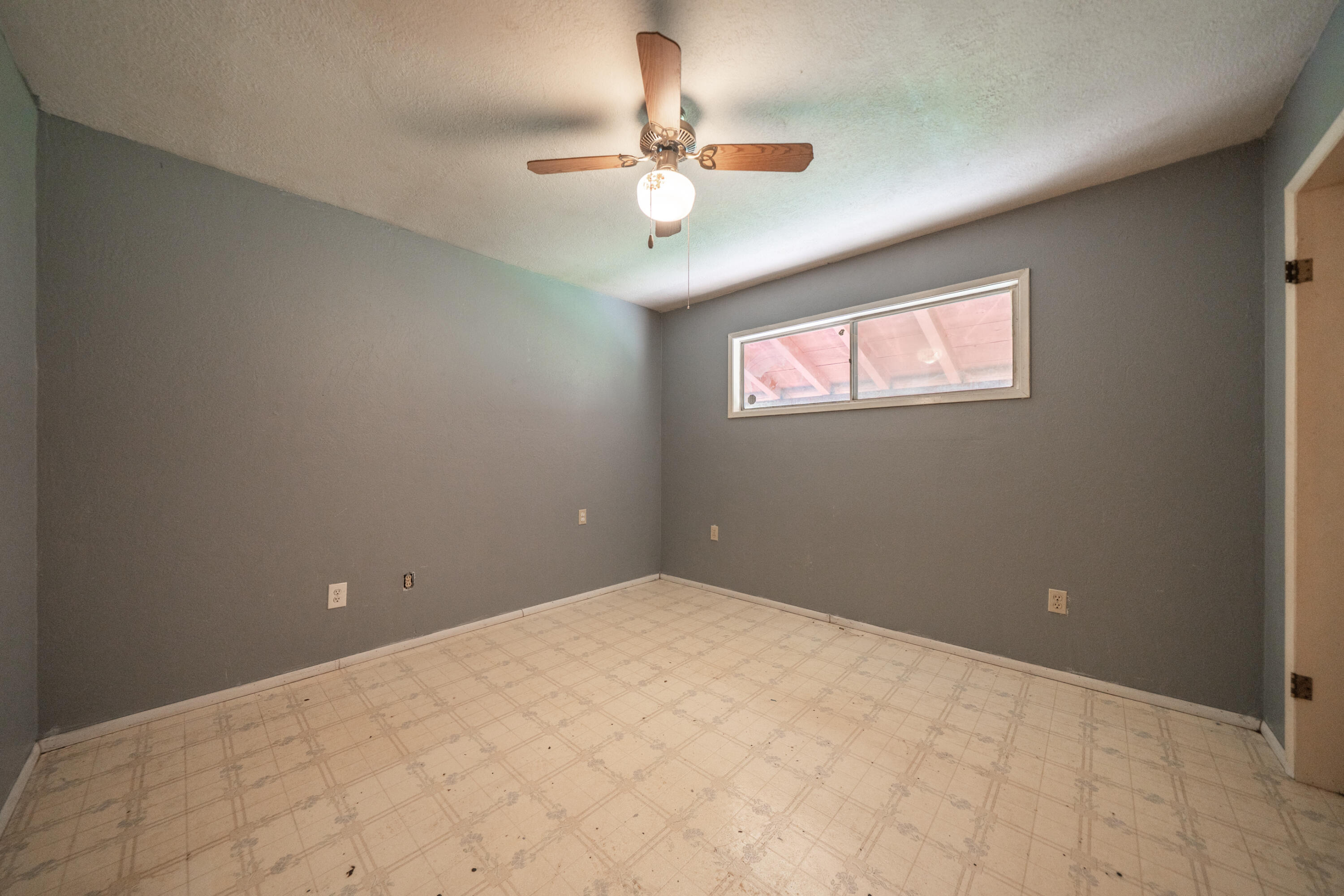 20389 Our Road Lakehead, CA 96051 - Photo 60 of 92 DOWNSTAIRS BEDROOM