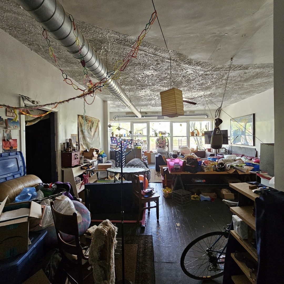 2605 West Division Street Chicago, IL 60622 - Photo 4 of 5 a view of a room with gym equipment