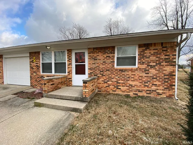 $1,200 | 3900 South Rendy Lane, Bloomington, IN 47403
