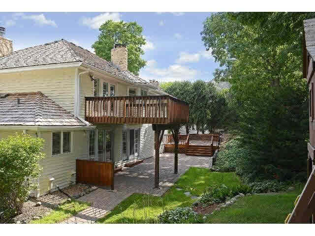 10961 Mt Curve Road Eden Prairie, MN 55347 - Photo 17 of 18 Gallery Image 17