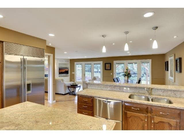 10961 Mt Curve Road Eden Prairie, MN 55347 - Photo 3 of 18 Gallery Image 3