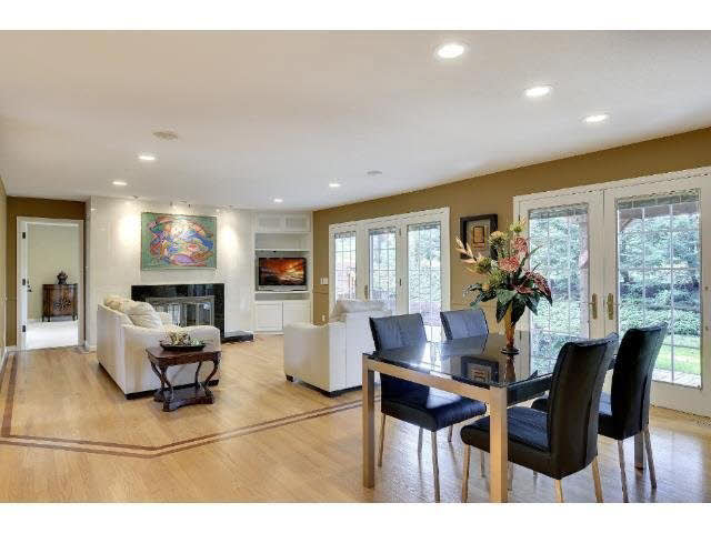 10961 Mt Curve Road Eden Prairie, MN 55347 - Photo 5 of 18 Gallery Image 5