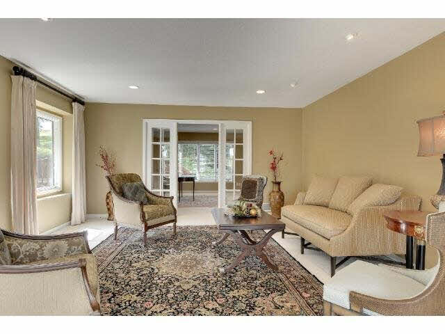 10961 Mt Curve Road Eden Prairie, MN 55347 - Photo 8 of 18 Gallery Image 8
