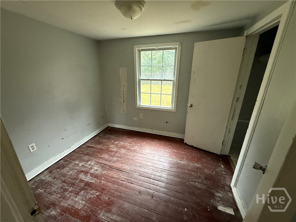 316 Edgewater Road Savannah, GA 31406 - Photo 9 of 13 Bedroom 1 of house 314.