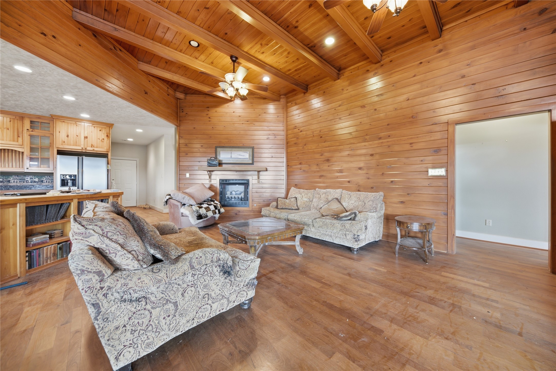 10100 Harmon School Road Burton, TX 77835 - Photo 9 of 26 Main house - living room
