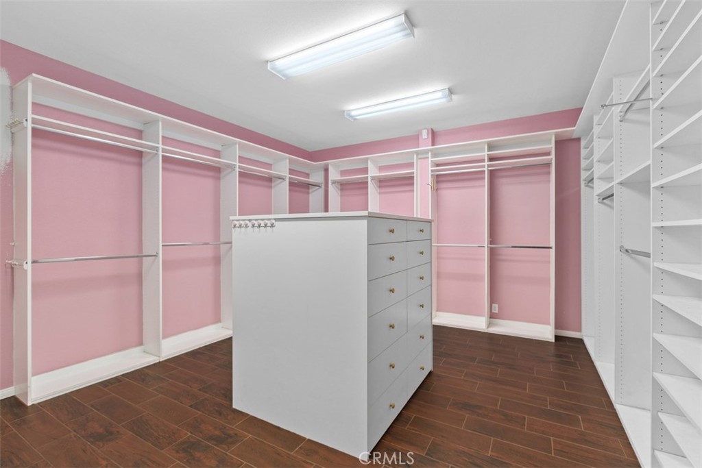 68744 Durango Road Cathedral City, CA 92234 - Photo 30 of 36 a utility room with cabinets