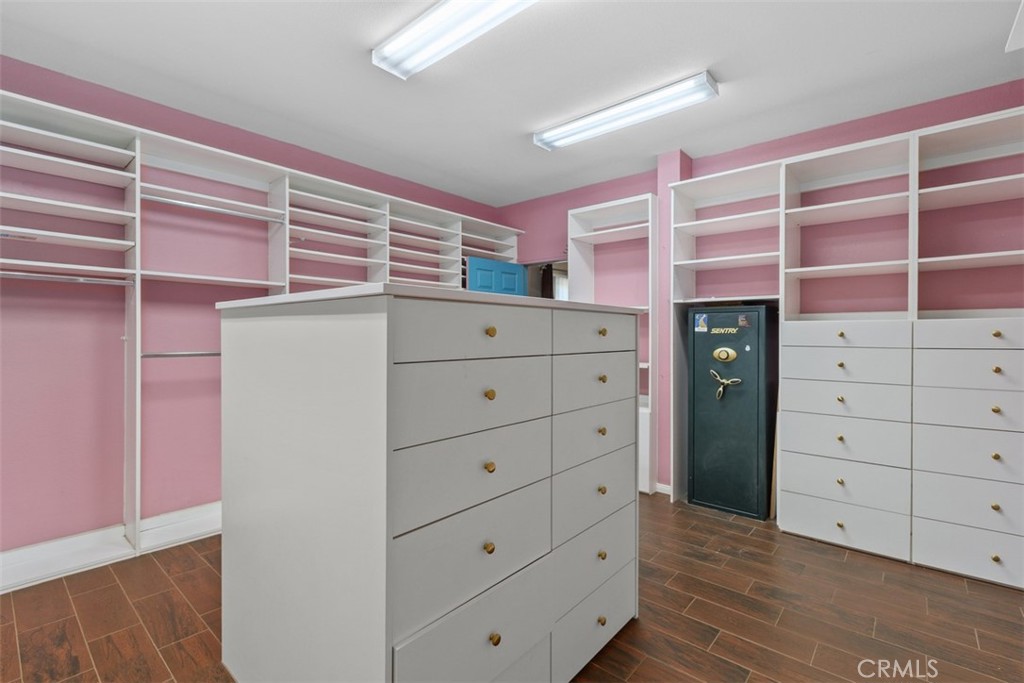 68744 Durango Road Cathedral City, CA 92234 - Photo 31 of 36 a view of a dresser