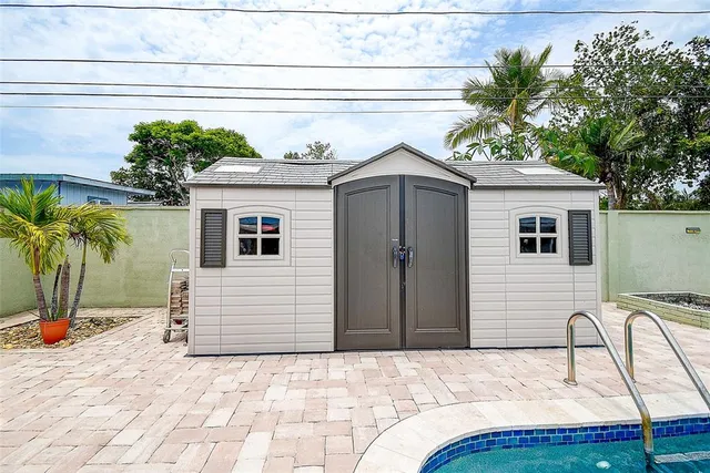 $454,500 | 5672 62nd Way North, St. Petersburg, FL 33709