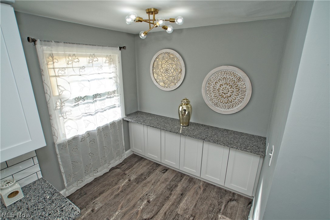 4034 Stilmore Road Cleveland, OH 44121 - Photo 8 of 26