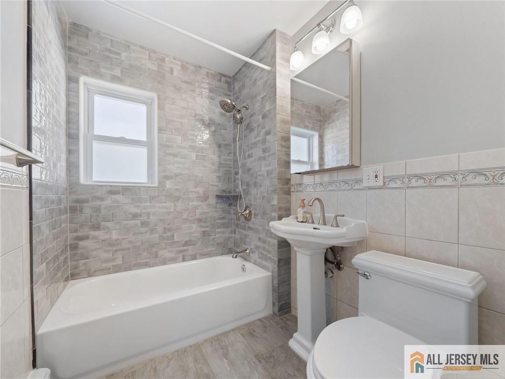 55 Gurley Road Edison, NJ 08817 - Photo 18 of 32 Gallery Image 18