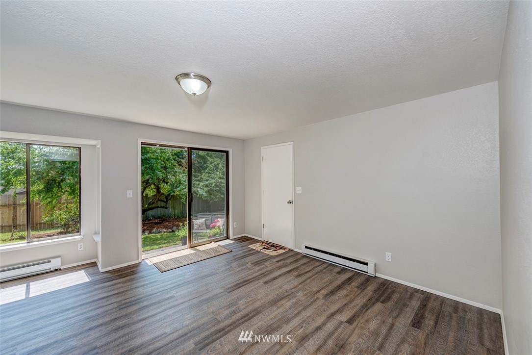 21431 Damson Road Bothell, WA 98021 - Photo 7 of 14