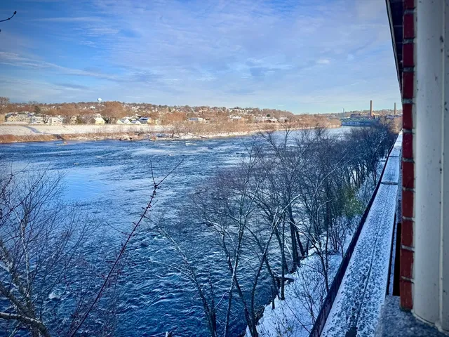 $2,500 | 35 Riverwalk Way, Unit R302, Lowell, MA 01854