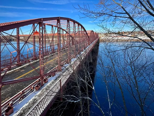 $2,500 | 35 Riverwalk Way, Unit R302, Lowell, MA 01854