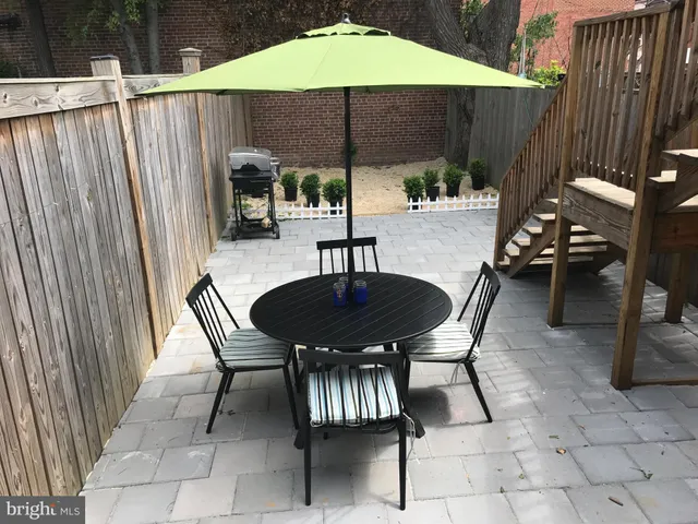 $1,950 | 731 13th Street Northeast, Unit 1, Washington, DC 20002