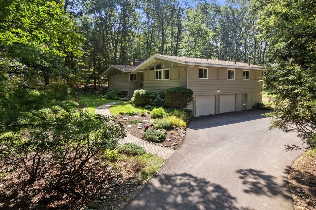 10 Indian Ridge Road Natick, MA 01760 - Photo 40 of 42 Gallery Image 40