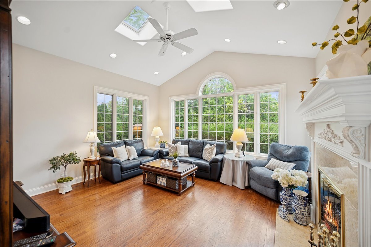 311 Root Street Park Ridge, IL 60068 - Photo 13 of 30