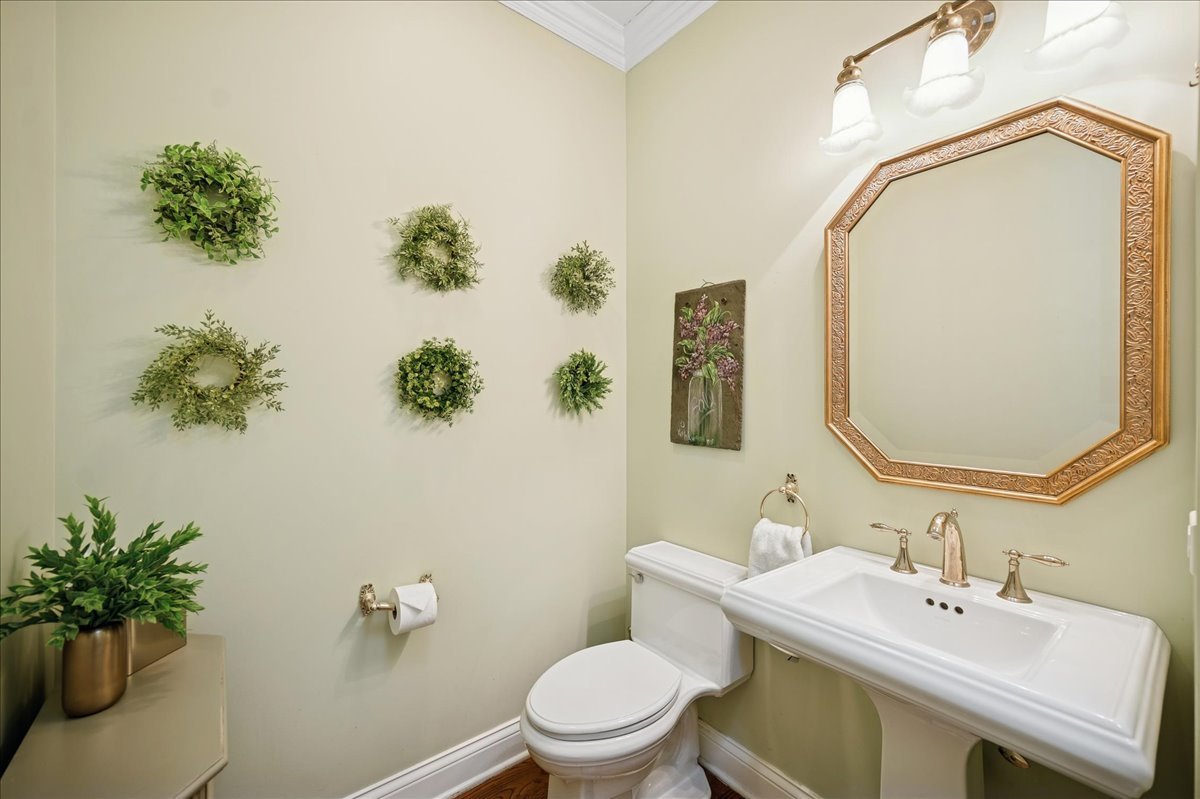 311 Root Street Park Ridge, IL 60068 - Photo 15 of 30