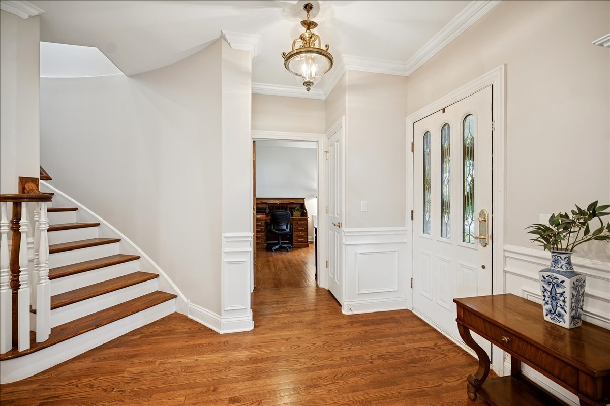 311 Root Street Park Ridge, IL 60068 - Photo 3 of 30