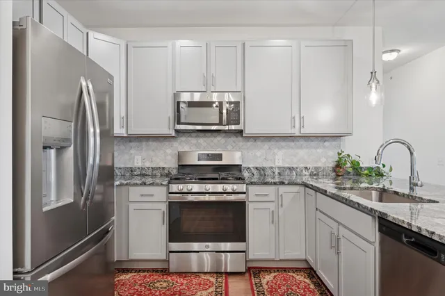 $299,900 | 200 Harvin Way, Unit 231, Brookhaven, PA 19015