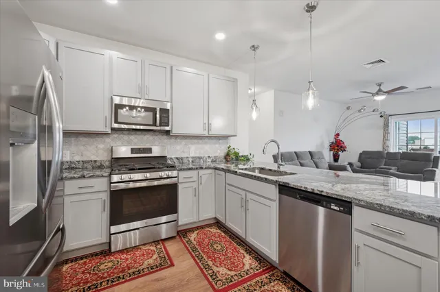 $299,900 | 200 Harvin Way, Unit 231, Brookhaven, PA 19015