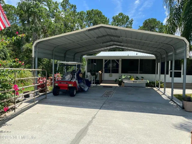 $189,000 | 251 Paradise Shores Road, Crescent City, FL 32112