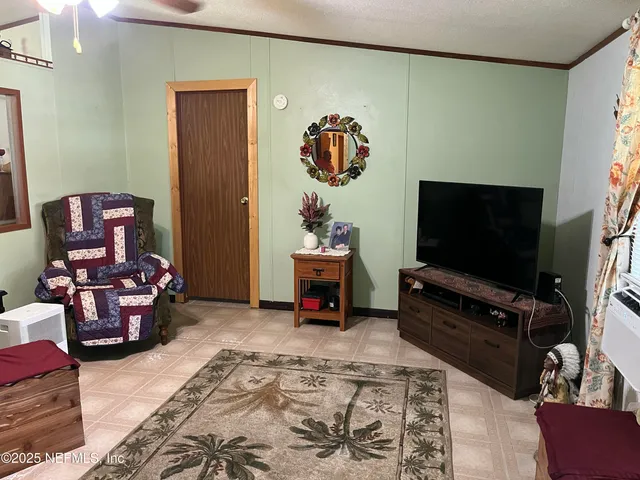 $189,000 | 251 Paradise Shores Road, Crescent City, FL 32112