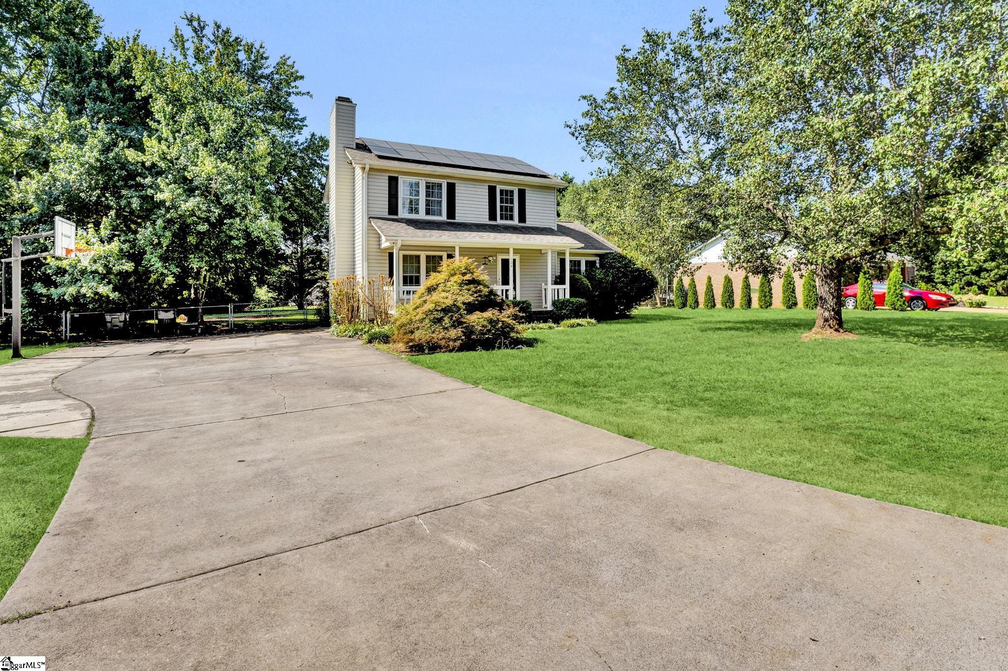104 Brown Road Simpsonville, SC 29681 - Photo 2 of 32 Gallery Image 2