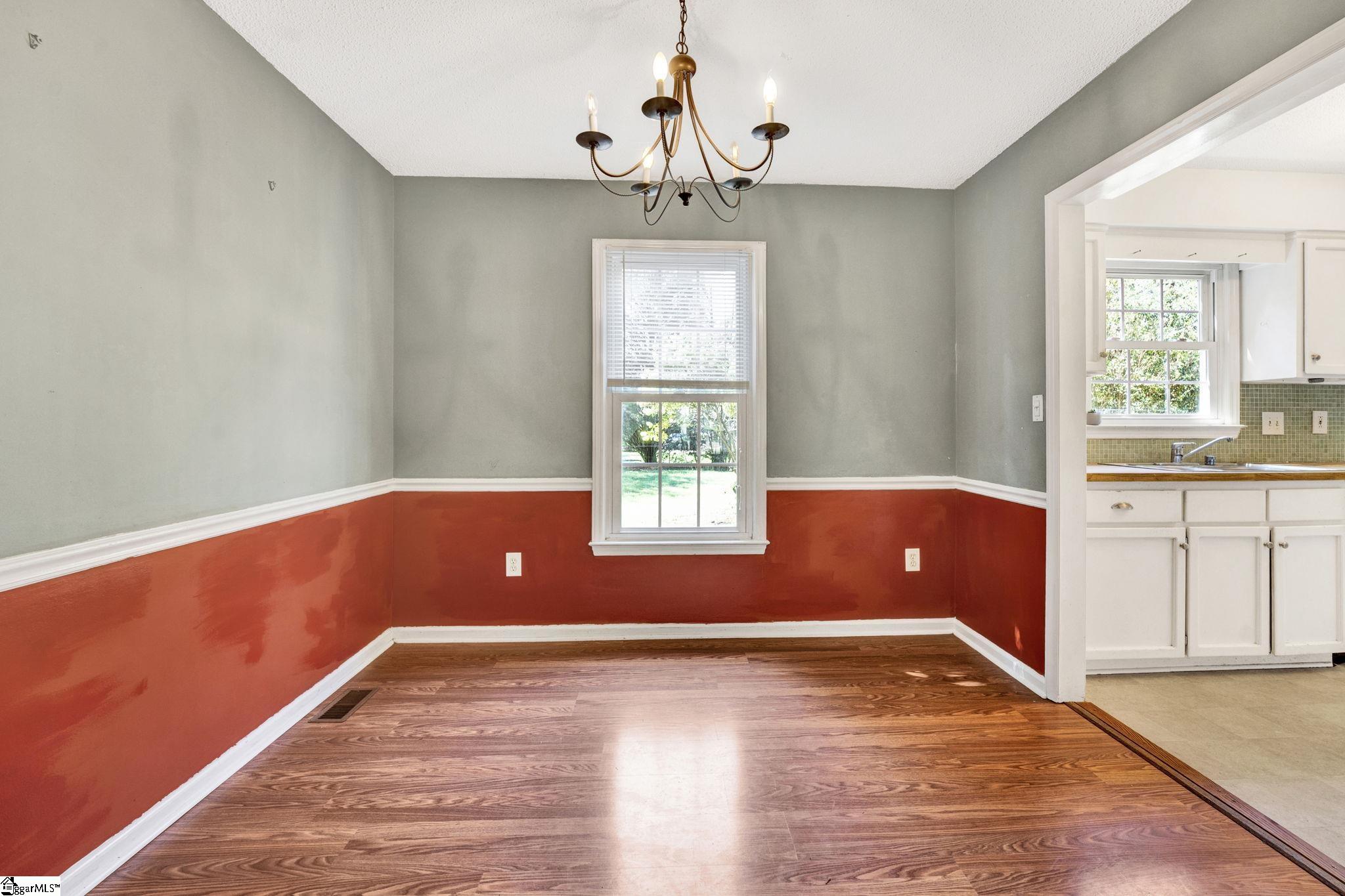 104 Brown Road Simpsonville, SC 29681 - Photo 6 of 32 Gallery Image 6