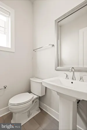 $8,890 | 857 North Manchester Street, Arlington, VA 22205