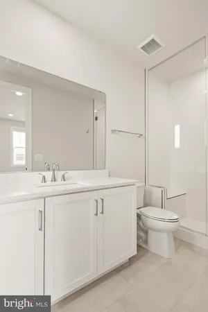 $8,890 | 857 North Manchester Street, Arlington, VA 22205