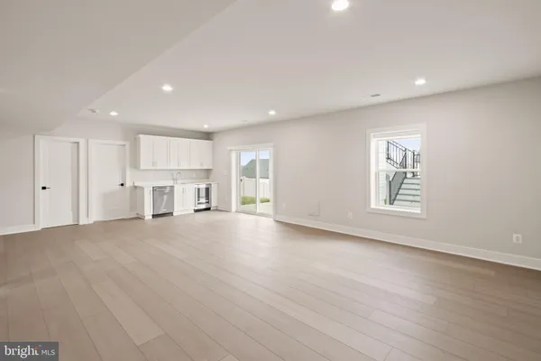 $8,890 | 857 North Manchester Street, Arlington, VA 22205