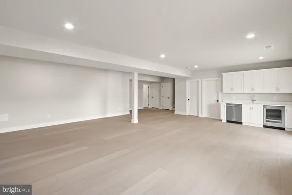 $8,890 | 857 North Manchester Street, Arlington, VA 22205