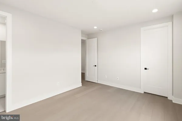 $8,890 | 857 North Manchester Street, Arlington, VA 22205