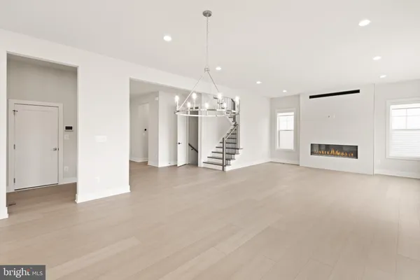 $8,890 | 857 North Manchester Street, Arlington, VA 22205