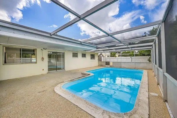 $3,000 | 1308 South Congress Avenue, Delray Beach, FL 33445