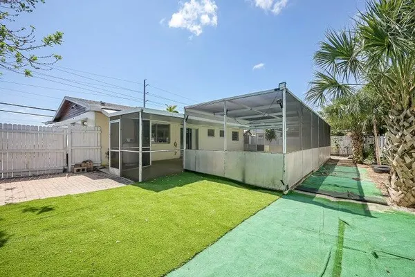 $3,000 | 1308 South Congress Avenue, Delray Beach, FL 33445