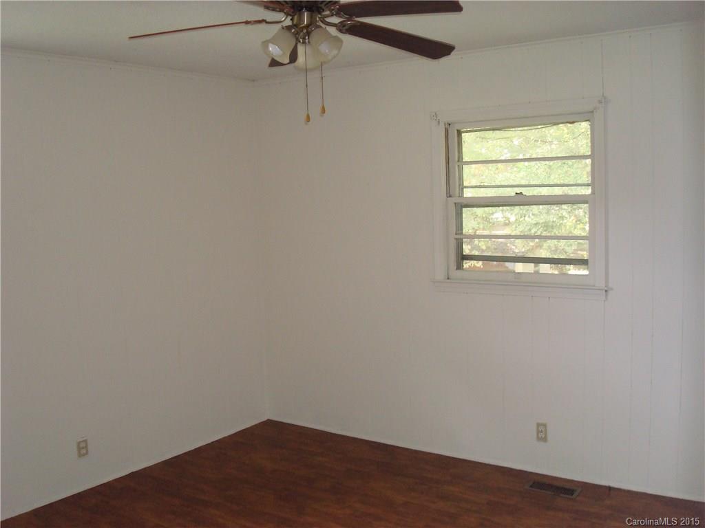 1411 Mayberry Road Dallas, NC 28034 - Photo 12 of 24 Gallery Image 12