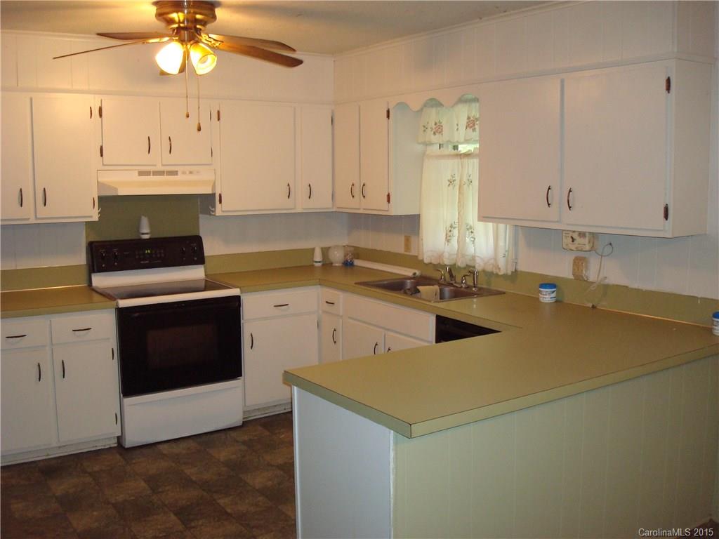 1411 Mayberry Road Dallas, NC 28034 - Photo 7 of 24 Gallery Image 7